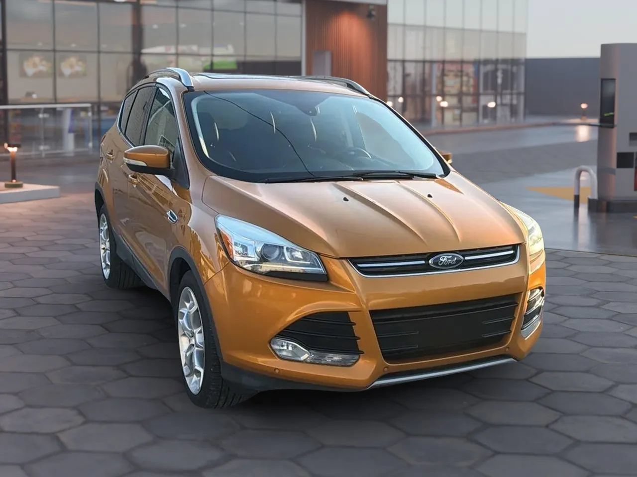 Used 2016 Ford Escape Titanium w/ Equipment Group 301A FWD image 18