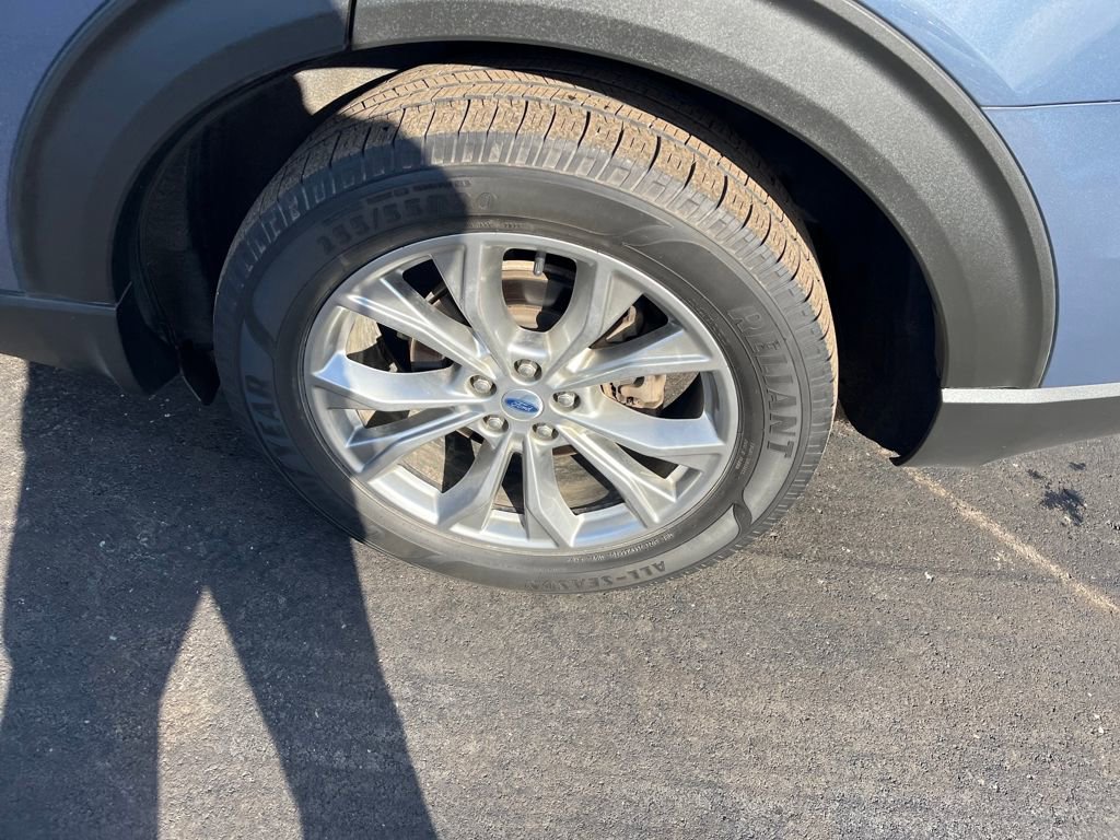 Used 2021 Ford Explorer Limited w/ Equipment Group 301A image 35