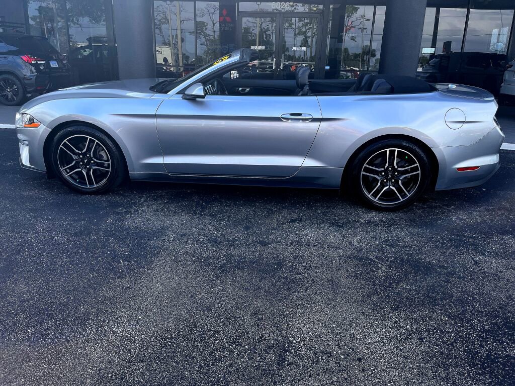 Used 2020 Ford Mustang Premium RWD image 28