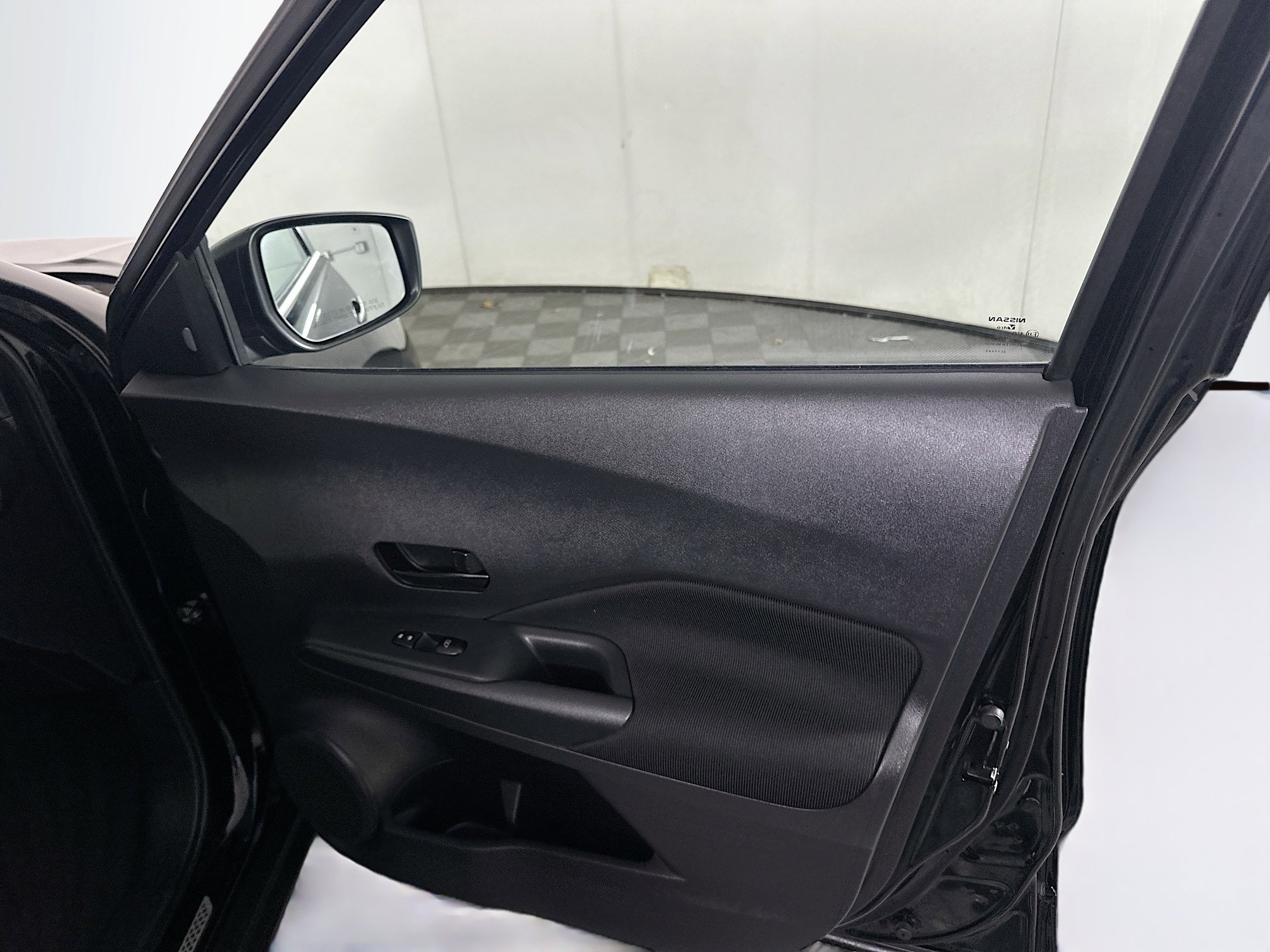 Used 2024 Nissan Kicks S image 29