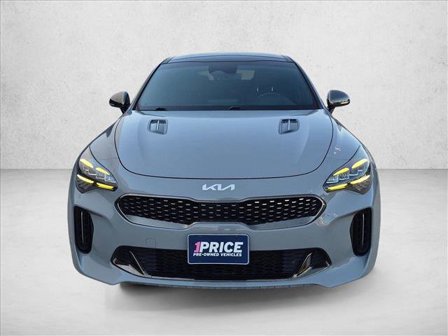 Used 2022 Kia Stinger GT-Line w/ Sun & Sound Package RWD image 2