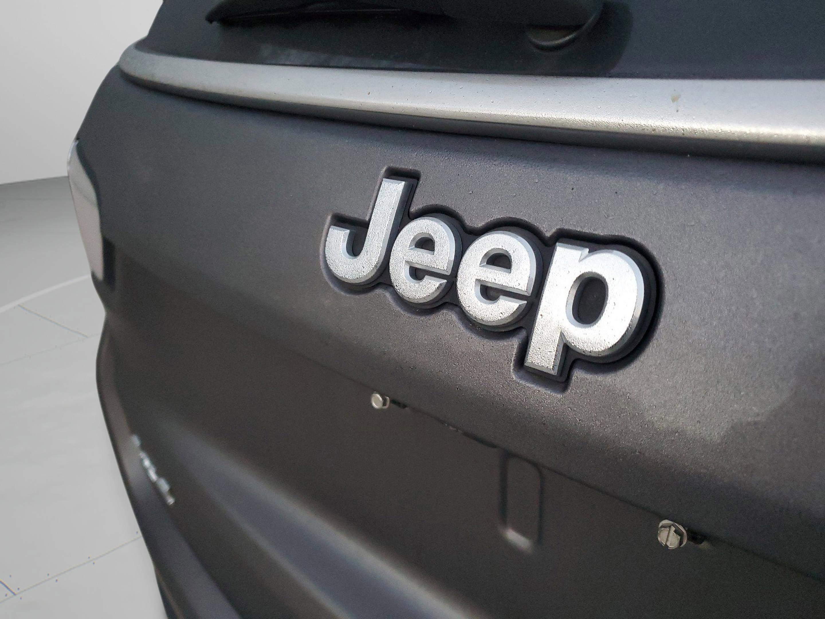 Certified 2024 Jeep Compass Sport image 31