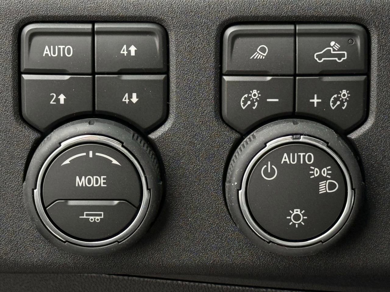 New 2026 Chevrolet Silverado 1500 LT w/ Texas Edition Plus image 18