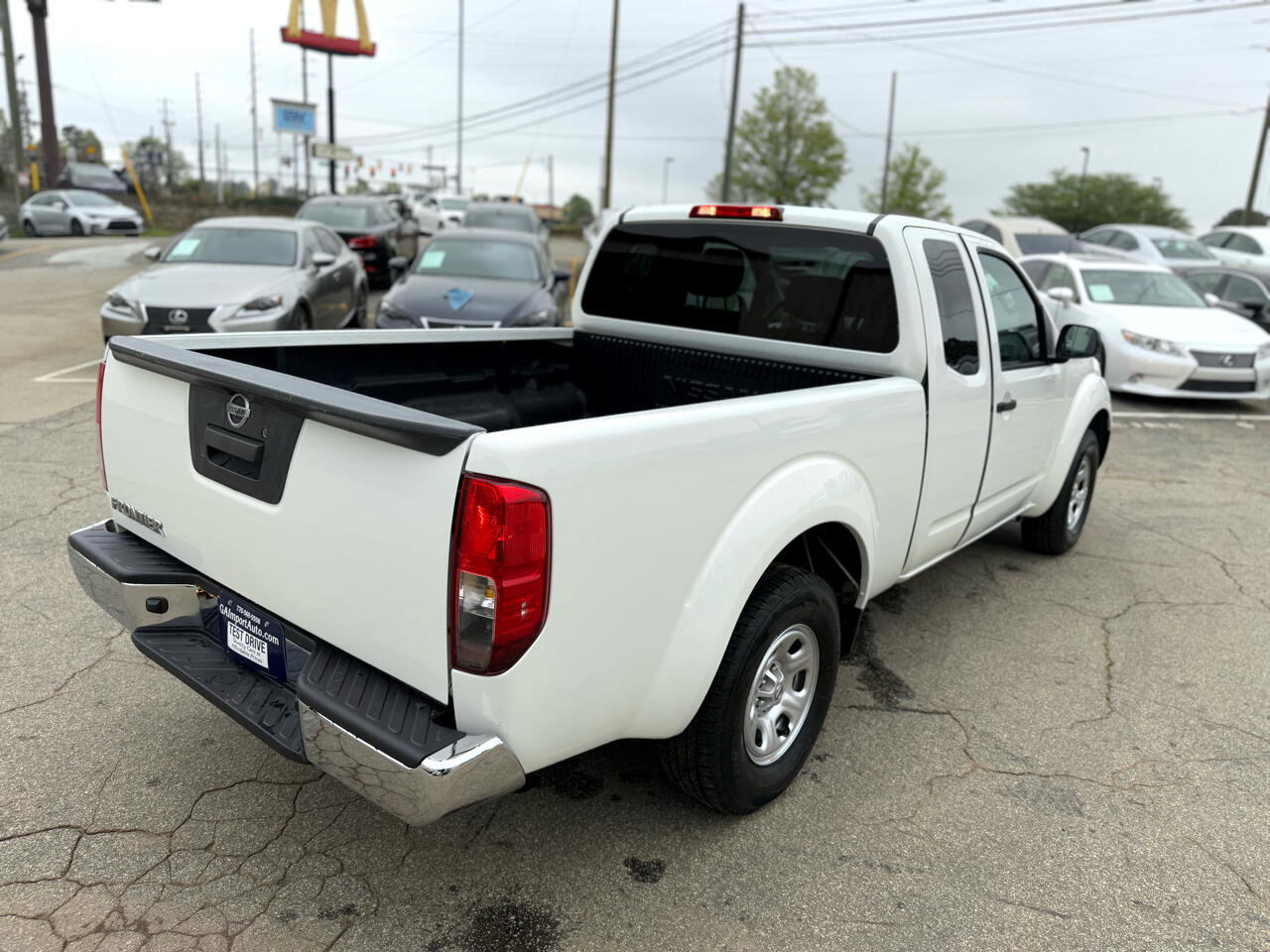 Used 2016 Nissan Frontier S image 5