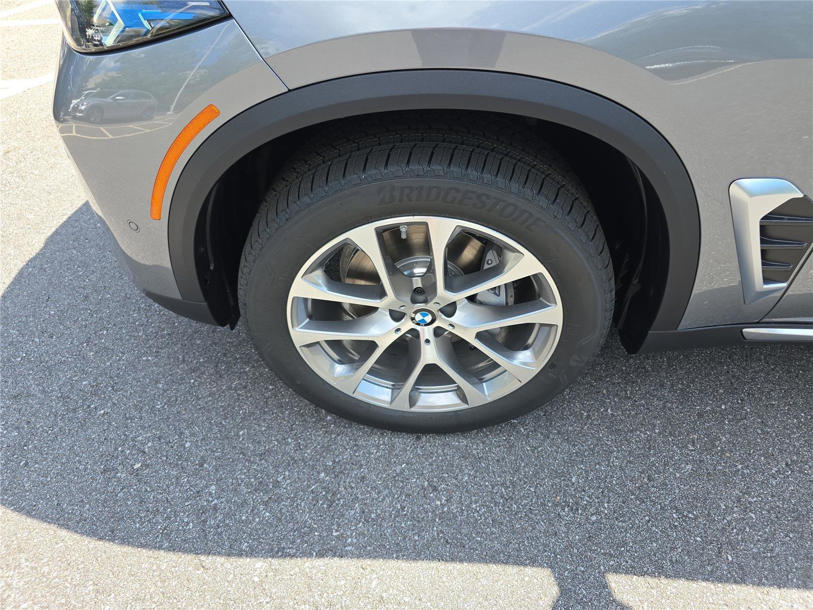 Used 2026 BMW X5 xDrive40i w/ Premium Package AWD/4WD image 12
