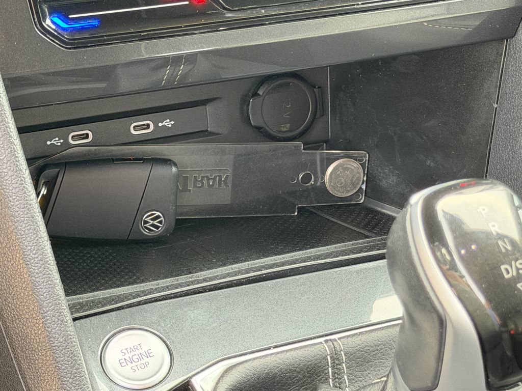 Certified 2023 Volkswagen Tiguan SE FWD image 20