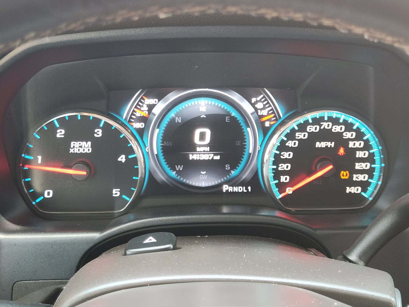 Used 2018 GMC Sierra 2500 Denali w/ Duramax Plus Package AWD/4WD image 17