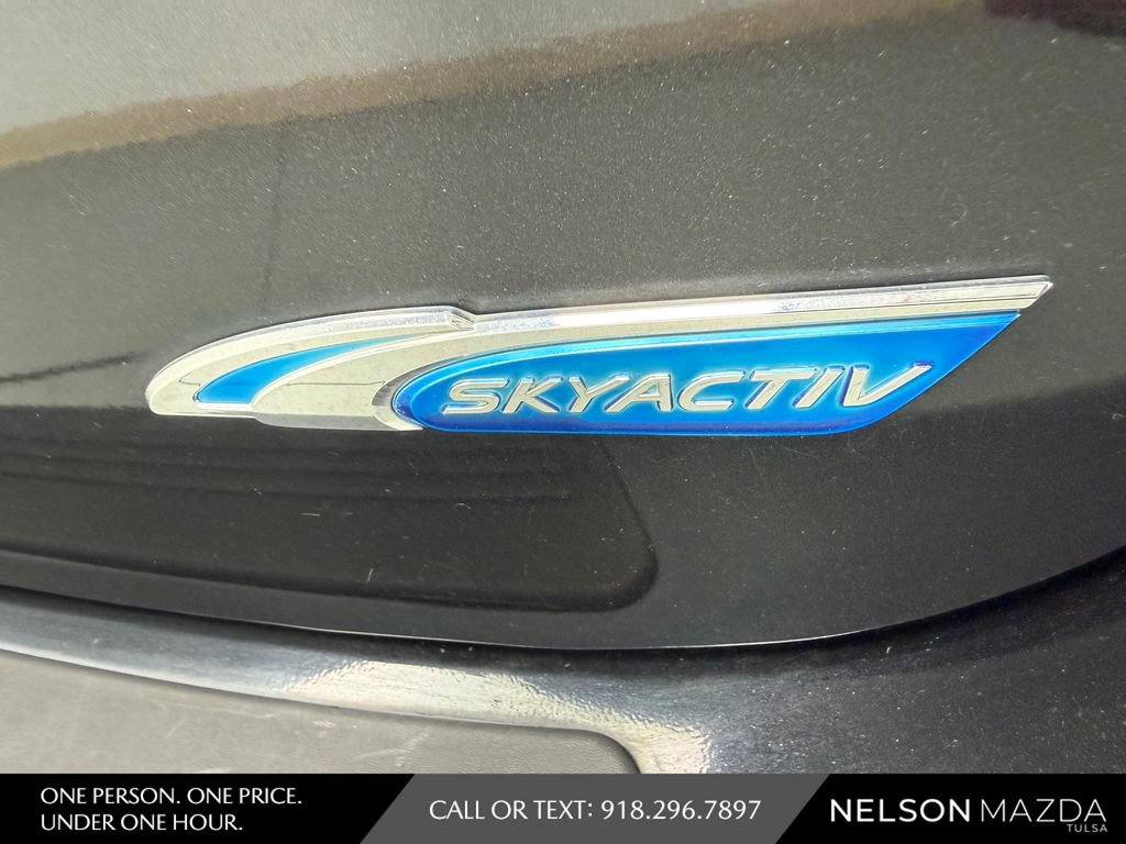 Used 2013 MAZDA MAZDA3 i Grand Touring w/ Tech Pkg FWD image 16