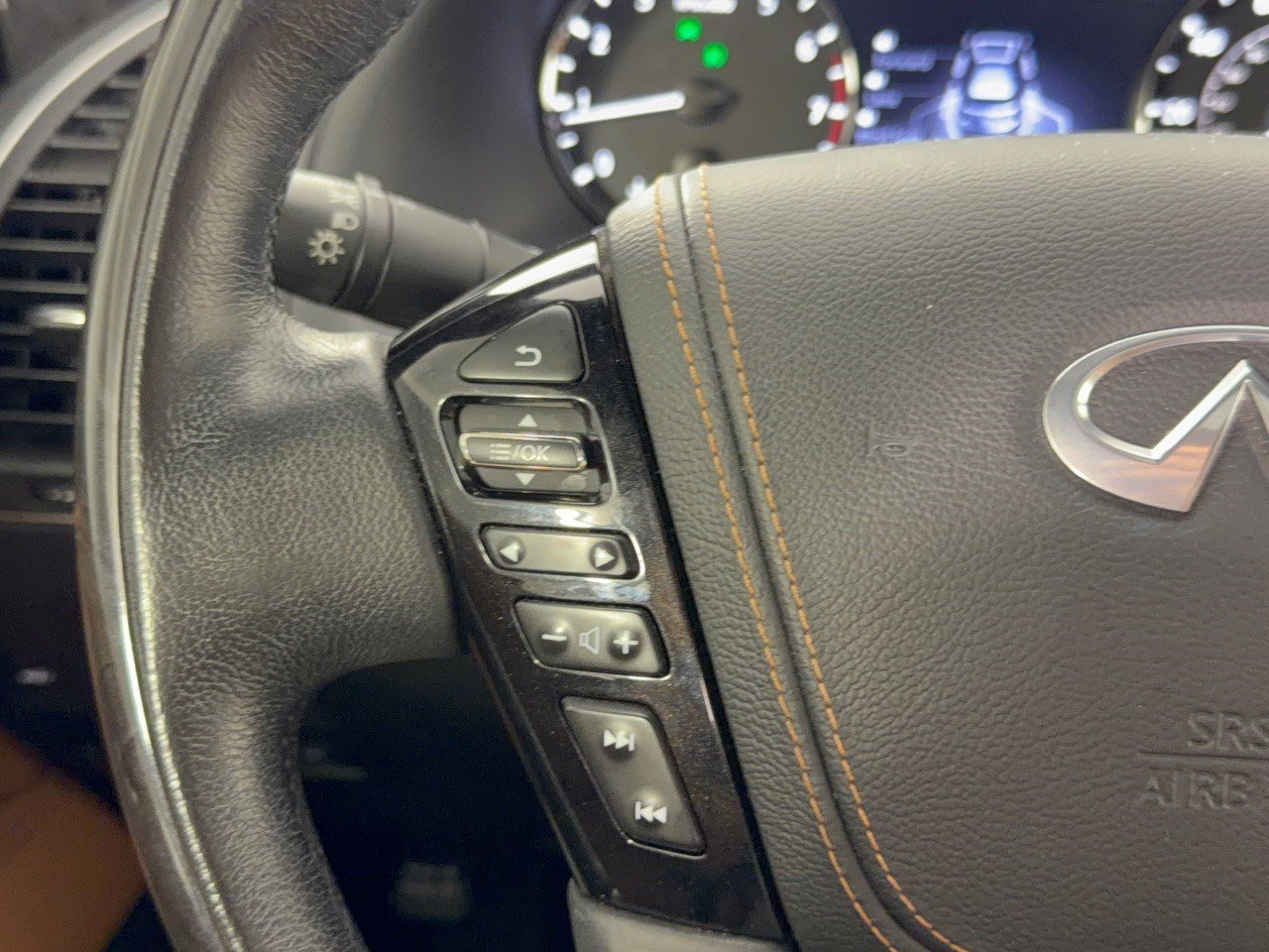 Used 2023 INFINITI QX80 Sensory w/ Cargo Package AWD/4WD image 18