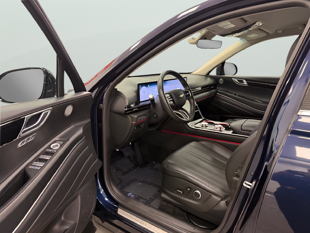 Used 2025 Genesis GV80 2.5T Standard AWD/4WD image 9