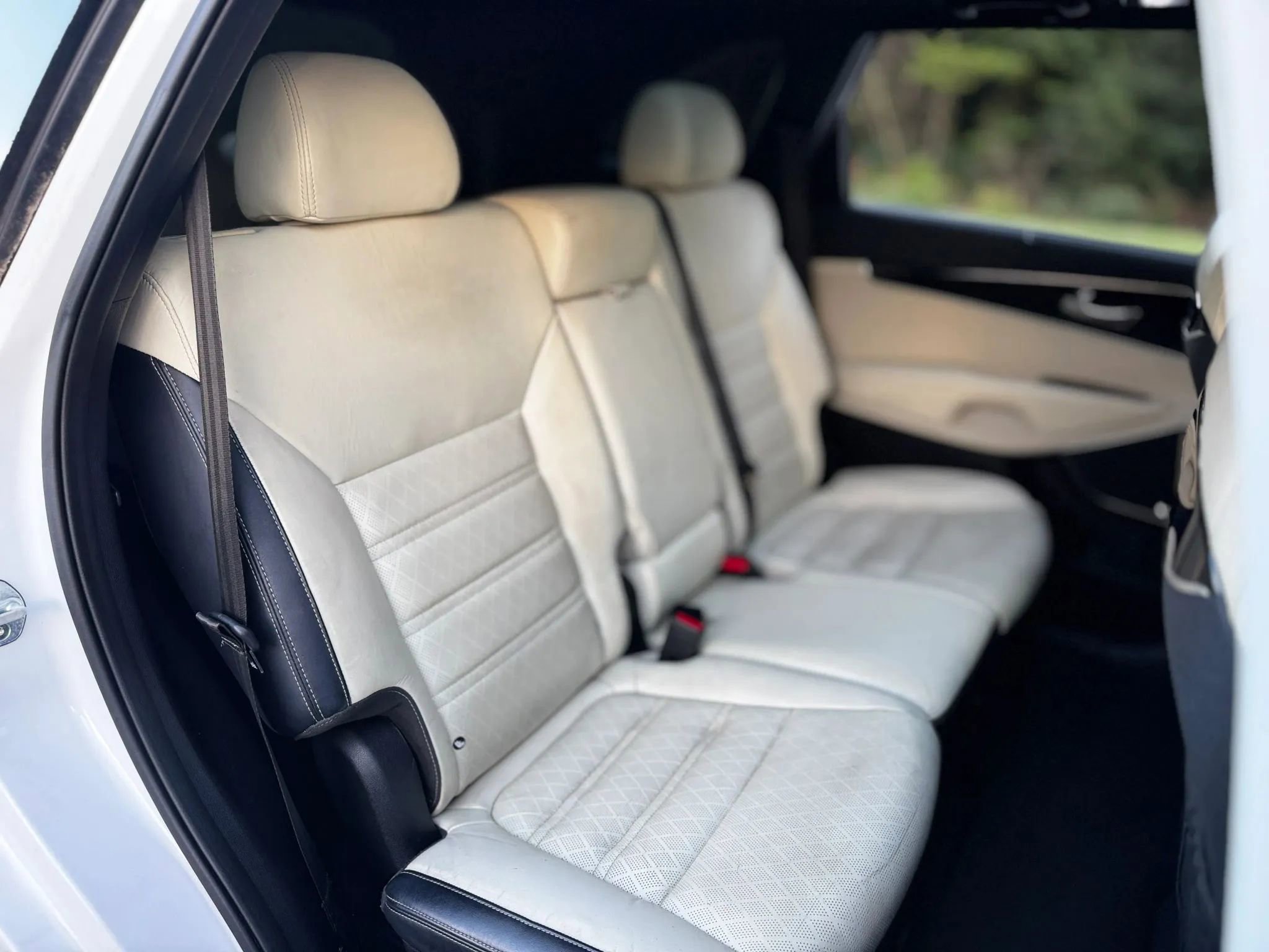 Used 2018 Kia Sorento SX image 19