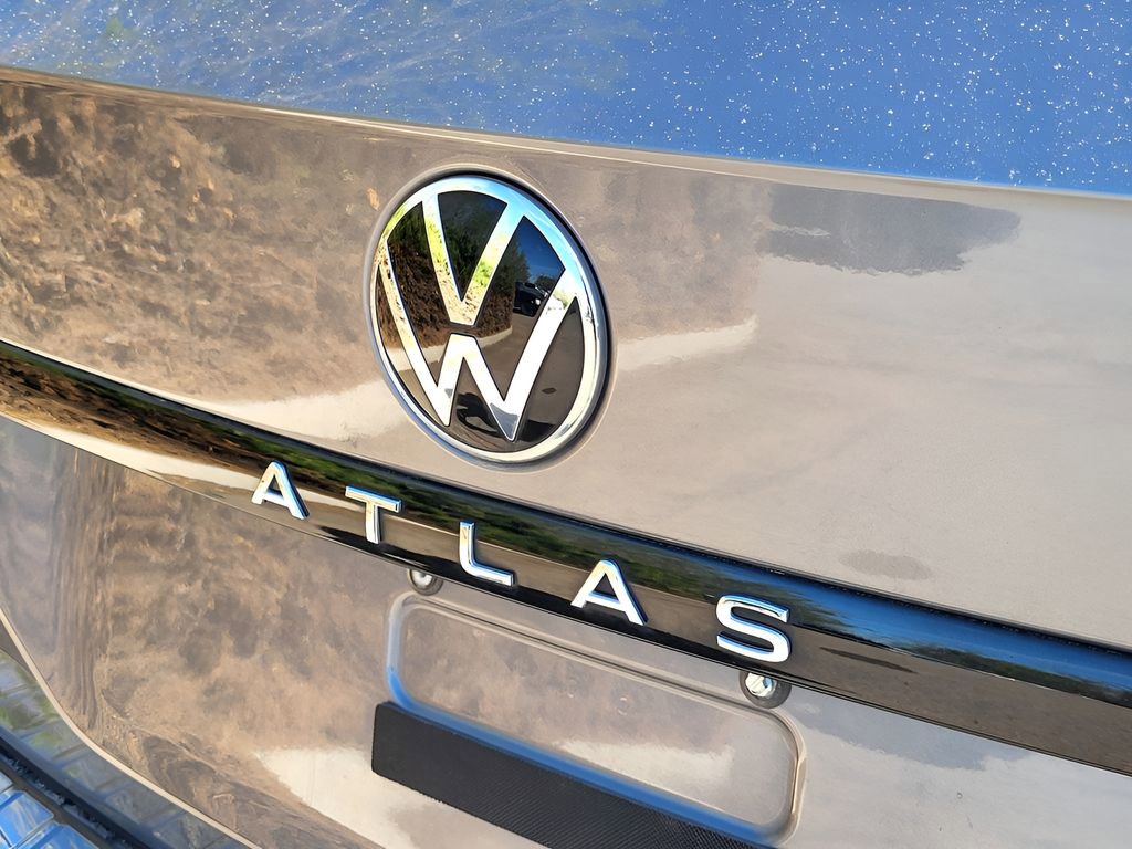 Used 2023 Volkswagen Atlas SEL R-Line AWD/4WD image 30