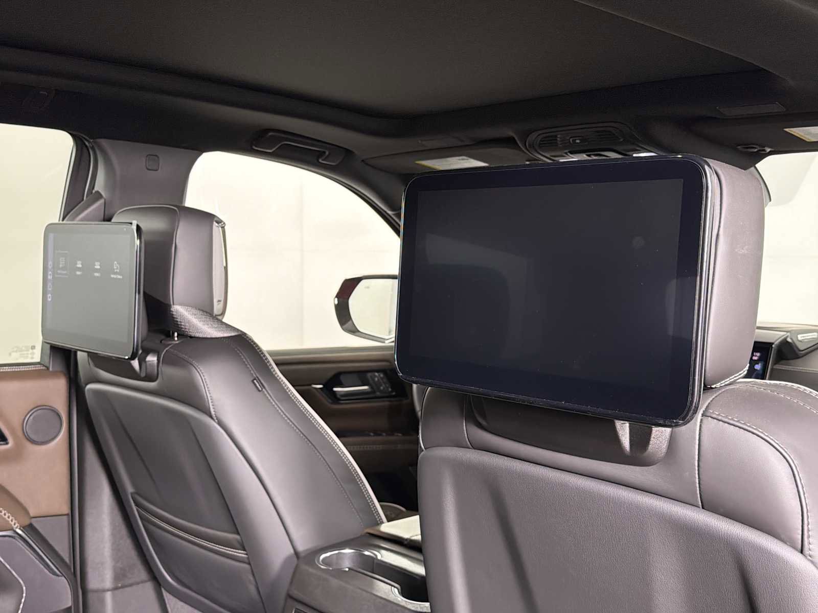 New 2026 GMC Yukon Denali Ultimate AWD/4WD image 18