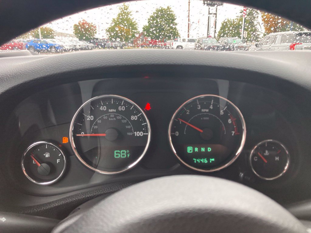 Used 2018 Jeep Wrangler Unlimited Rubicon w/ Dual Top Group AWD/4WD image 19