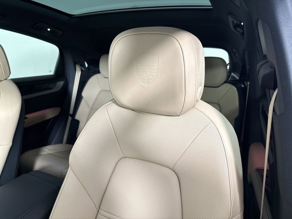 New 2026 Porsche Cayenne image 41