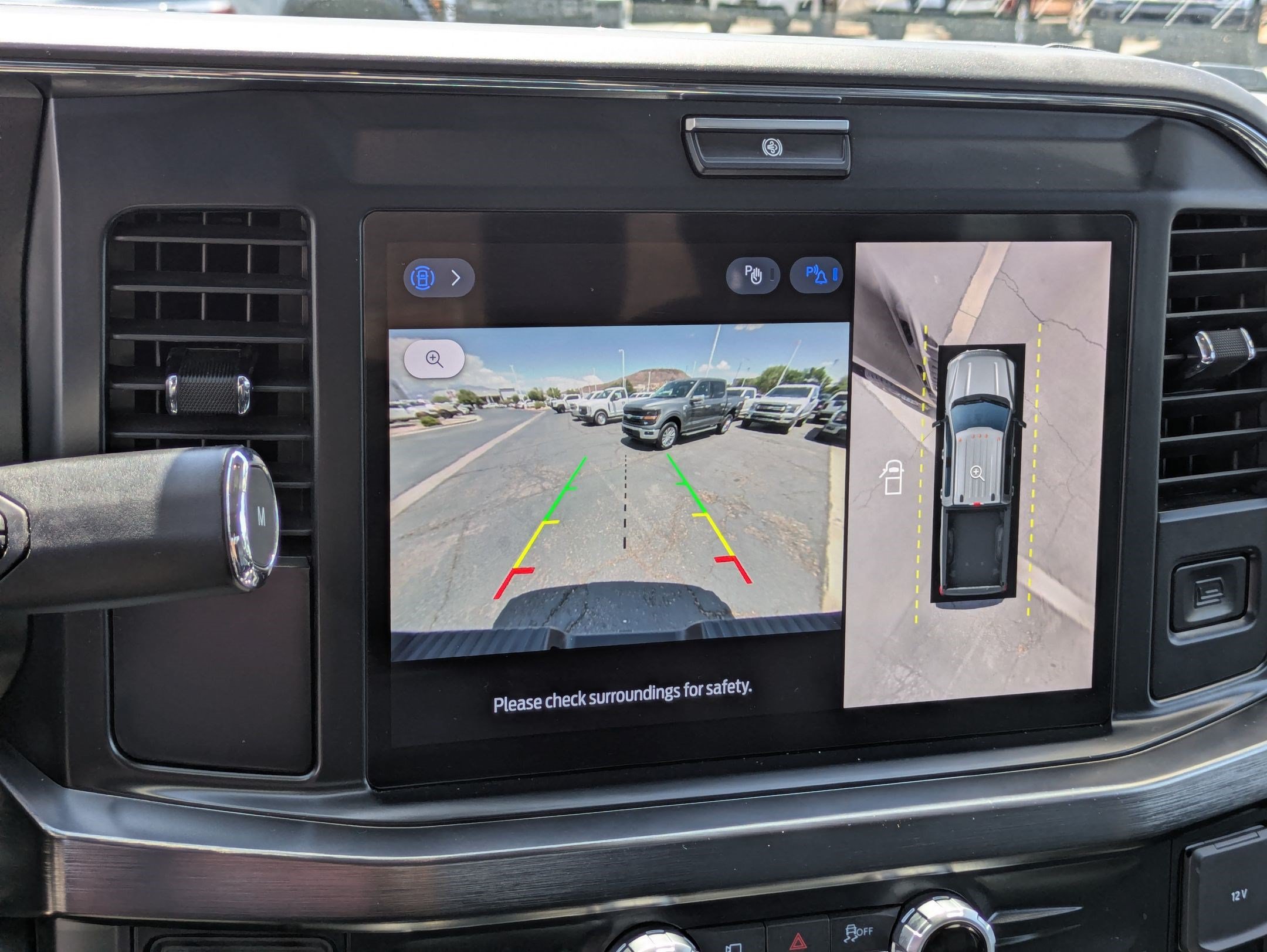 Certified 2025 Ford F250 Lariat AWD/4WD image 24