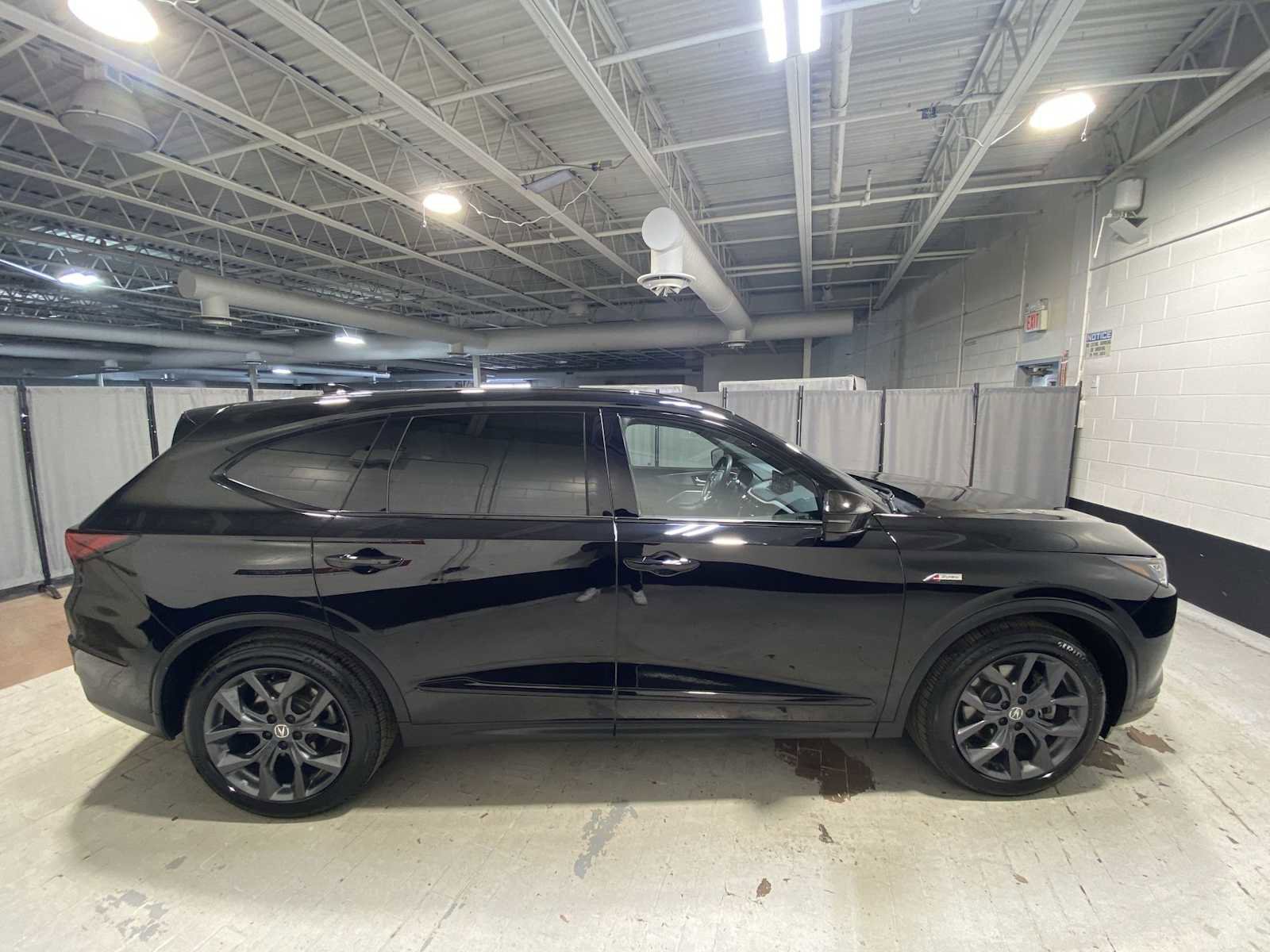 Used 2023 Acura MDX A-Spec image 27