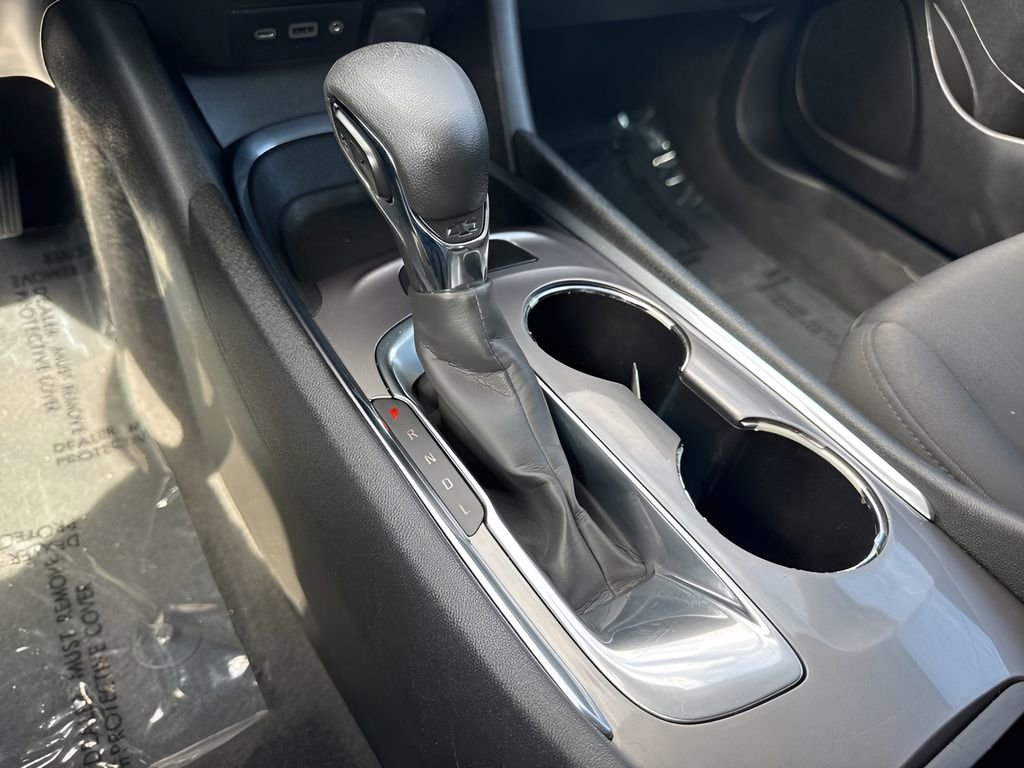 Used 2021 Chevrolet Malibu LT FWD image 17