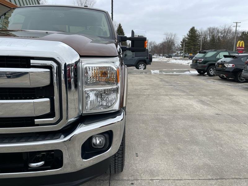 Used 2011 Ford F250 Lariat w/ Chrome Pkg AWD/4WD image 4