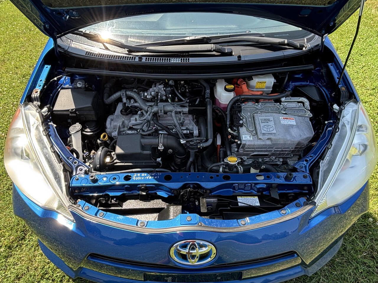 Used 2013 Toyota Prius C Two image 27
