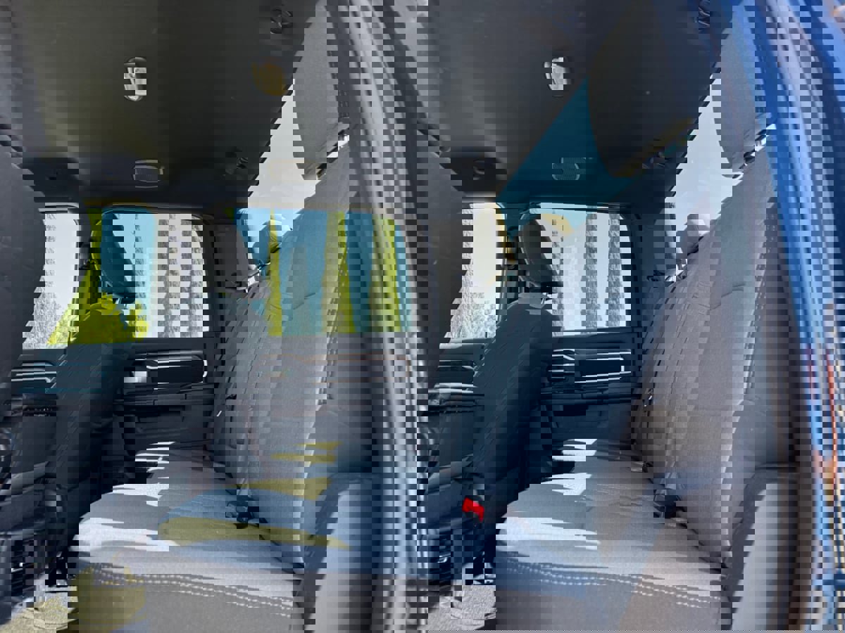 Used 2024 RAM 2500 Big Horn w/ Bed Utility Group image 17