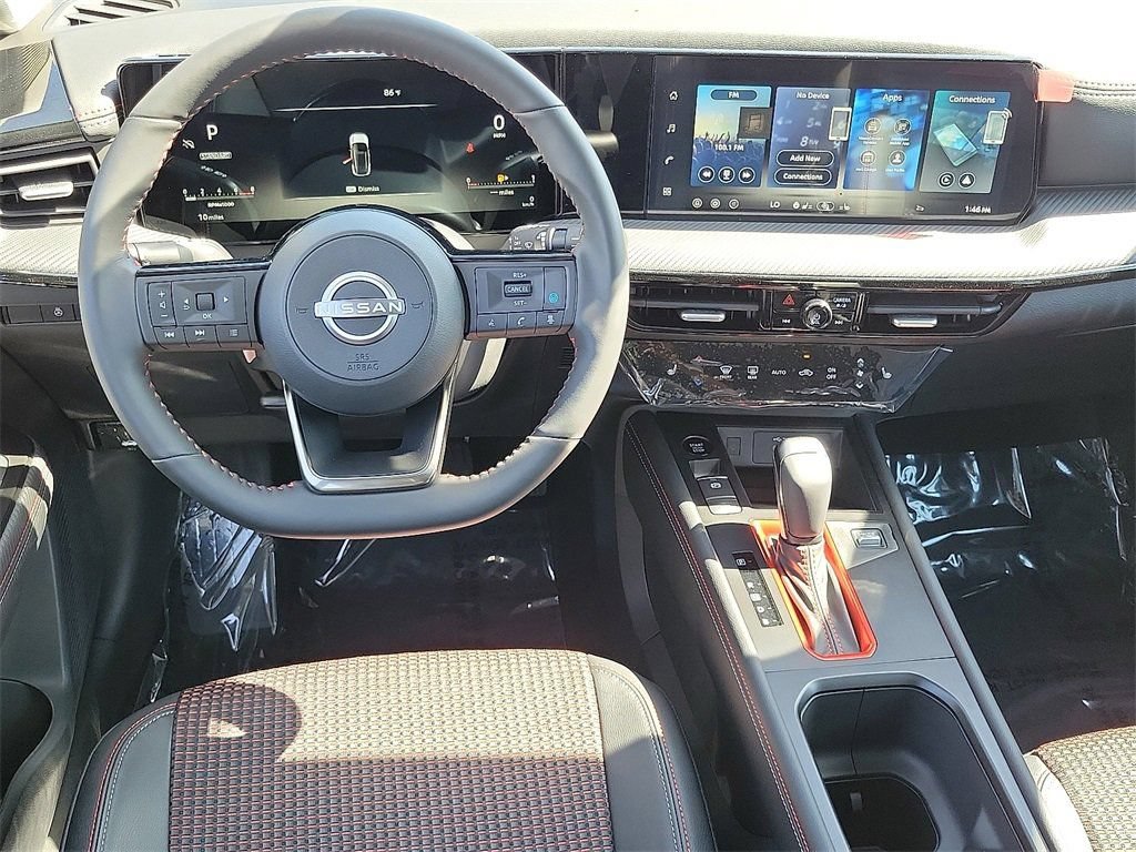 New 2026 Nissan Kicks SR w/ SR Premium Package FWD image 5