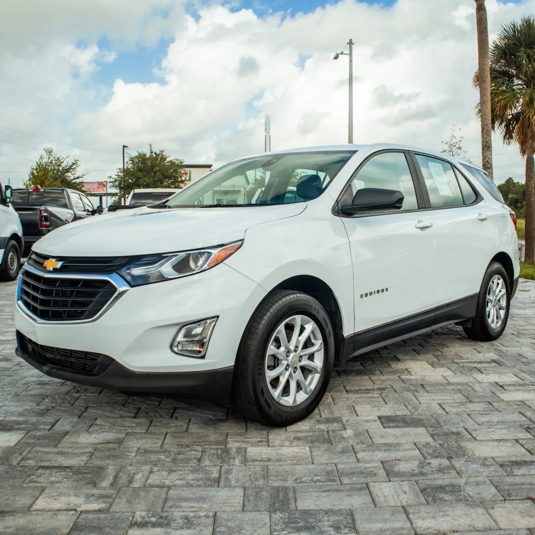 Used 2020 Chevrolet Equinox LS FWD image 3