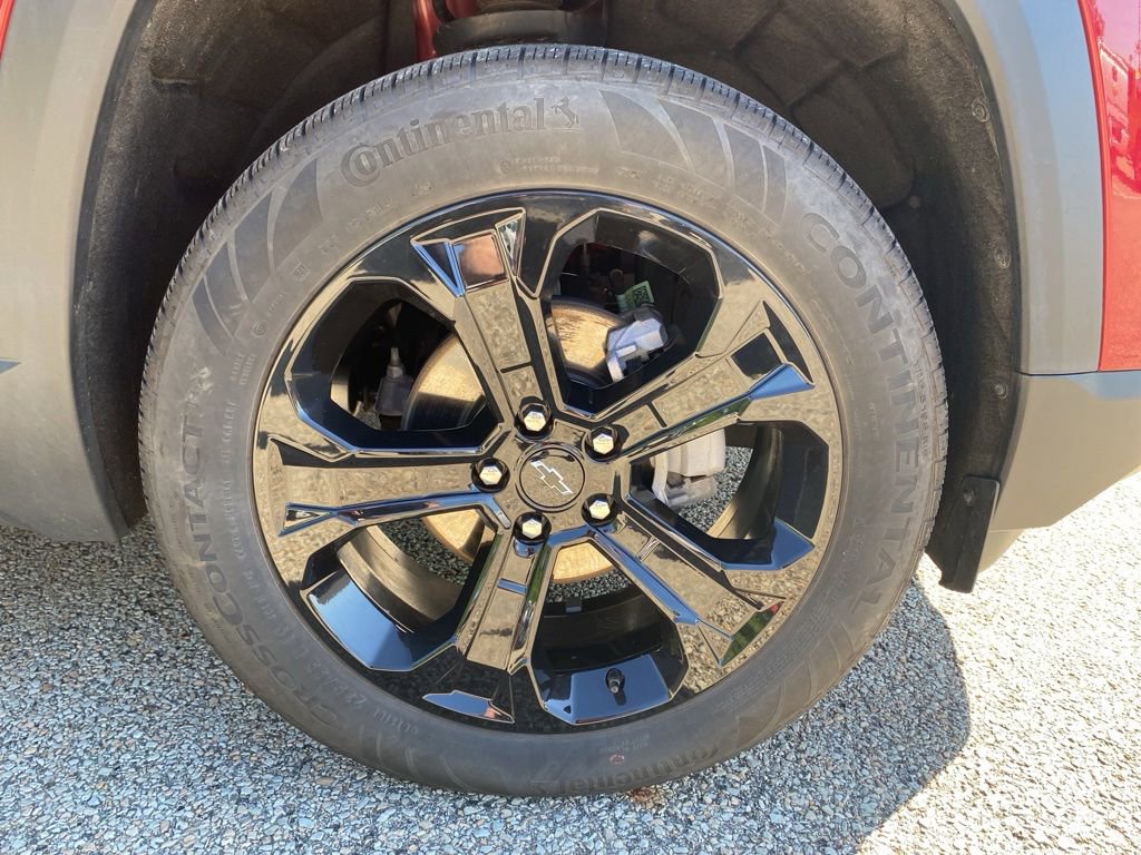Used 2025 Chevrolet Equinox LT w/ Midnight Edition AWD/4WD image 9