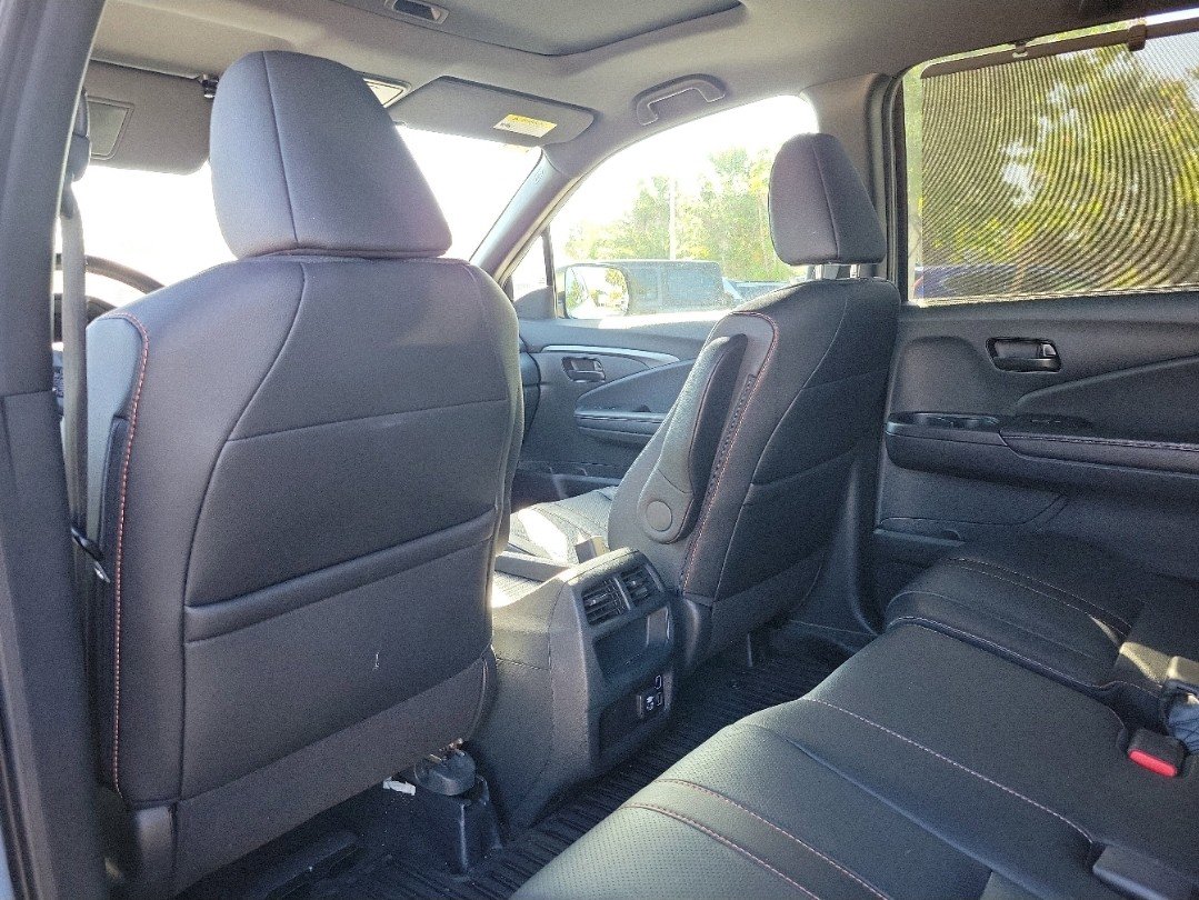 Used 2023 Honda Passport TrailSport image 13