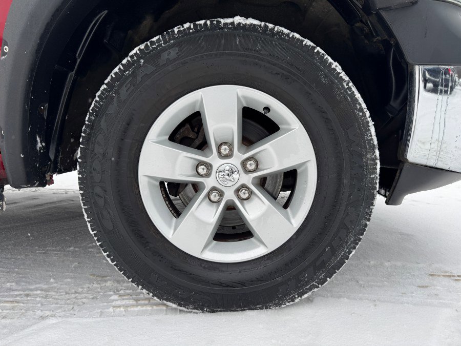 Used 2013 RAM 1500 ST w/ SXT Appearance Group image 13