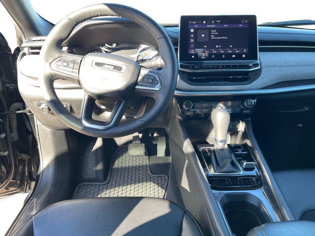 Used 2023 Jeep Compass Latitude w/ Convenience Group image 10