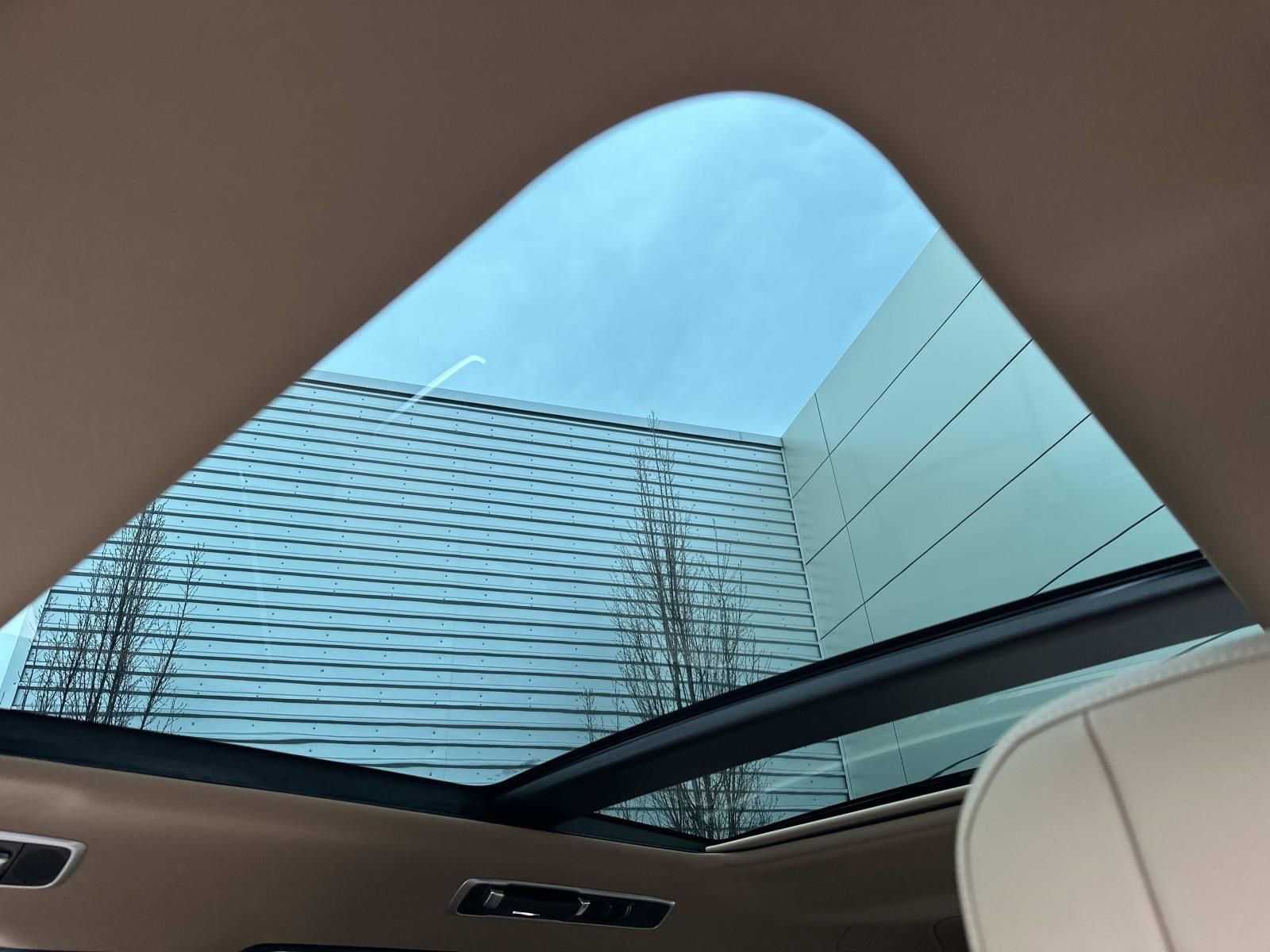 New 2026 Land Rover Range Rover SE AWD/4WD image 18