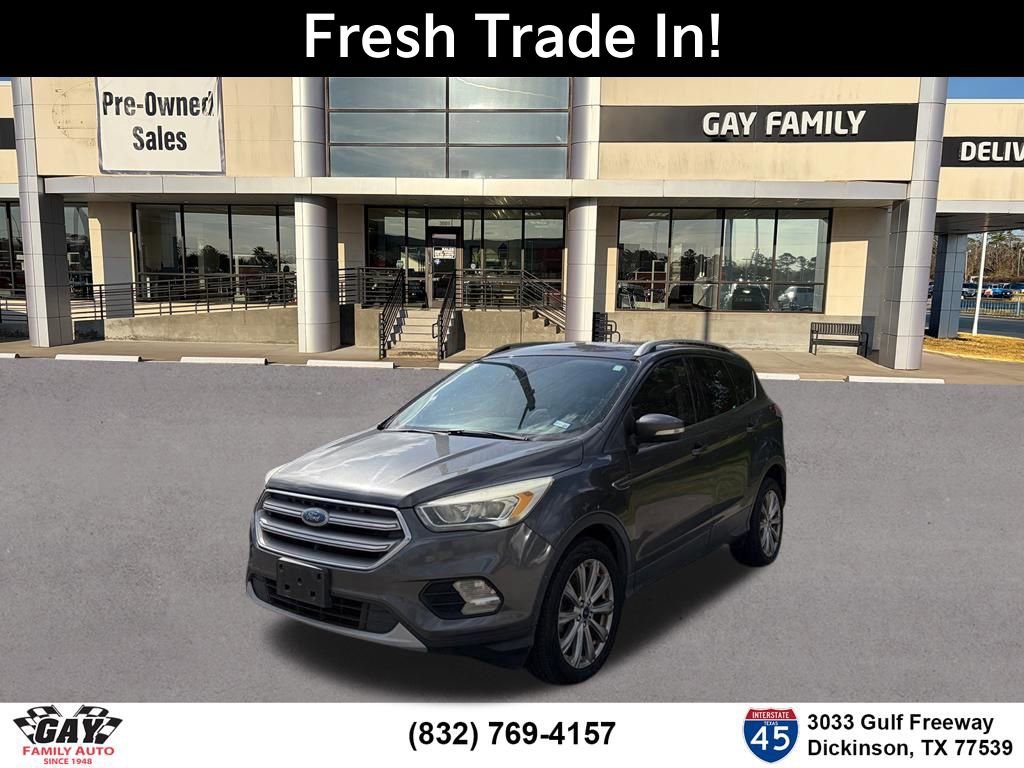 Used 2017 Ford Escape Titanium image 3