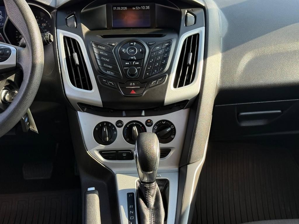 Used 2014 Ford Focus SE w/ SE Winter Package image 14