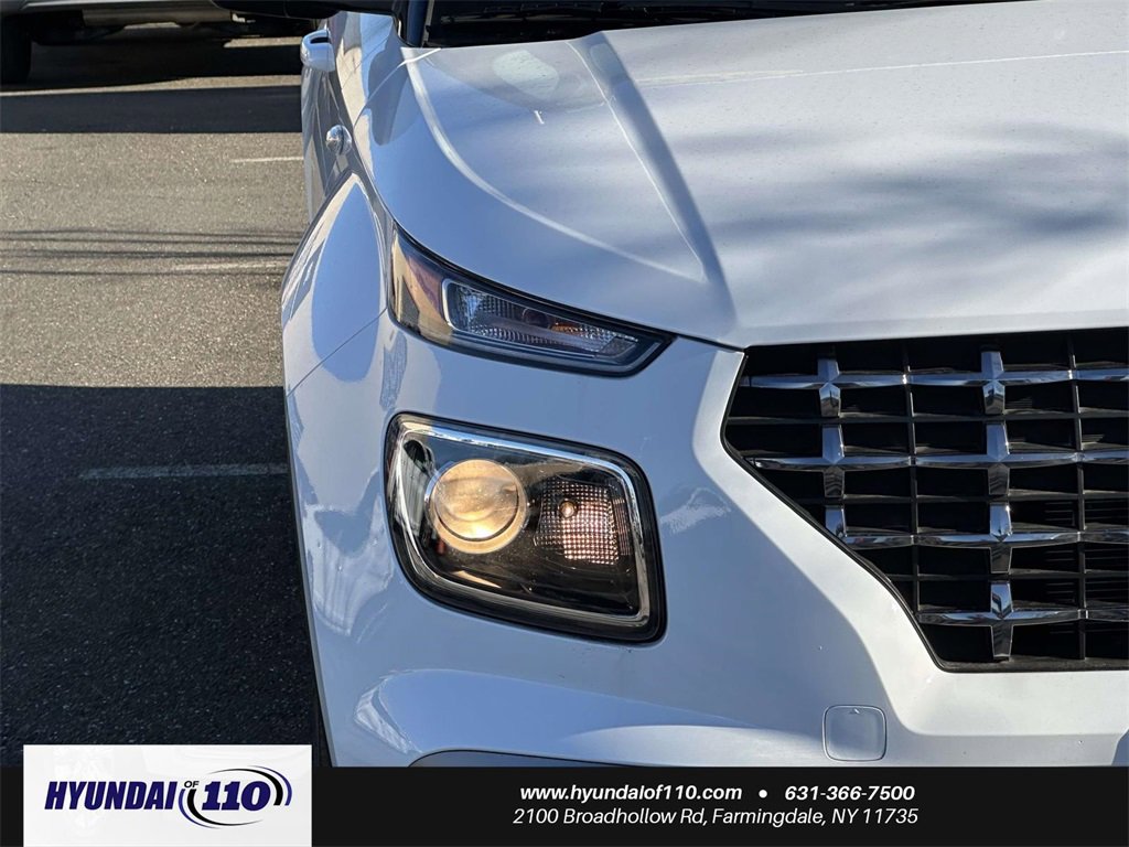 Used 2025 Hyundai Venue SEL image 11