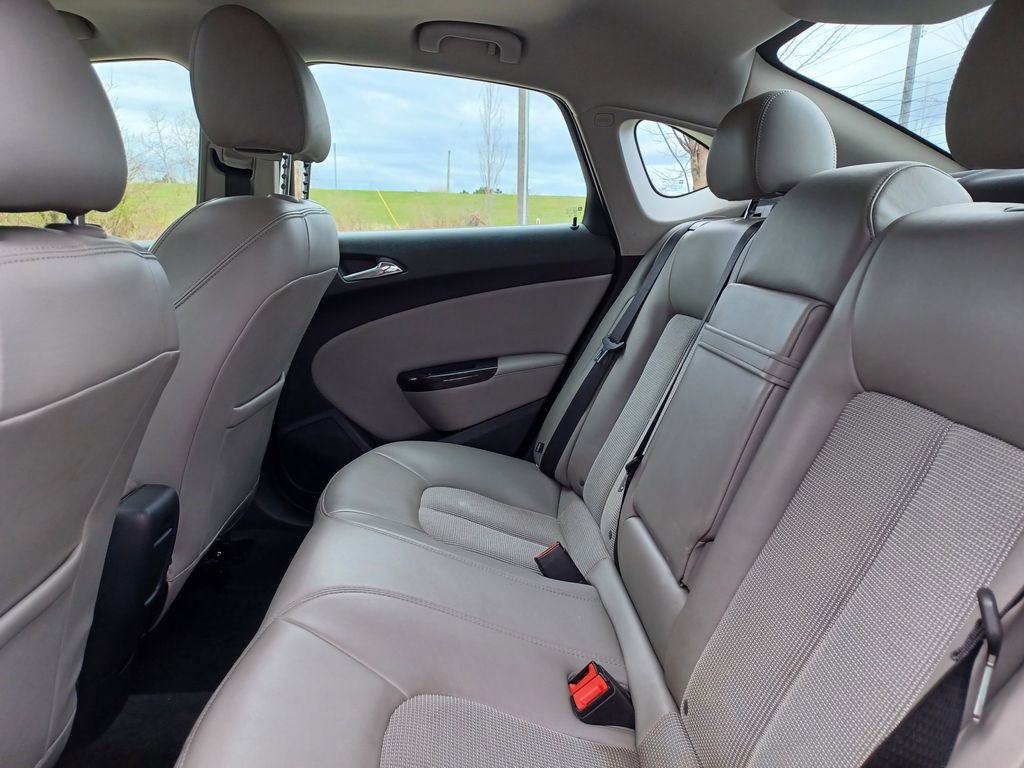 Used 2015 Buick Verano Convenience image 28