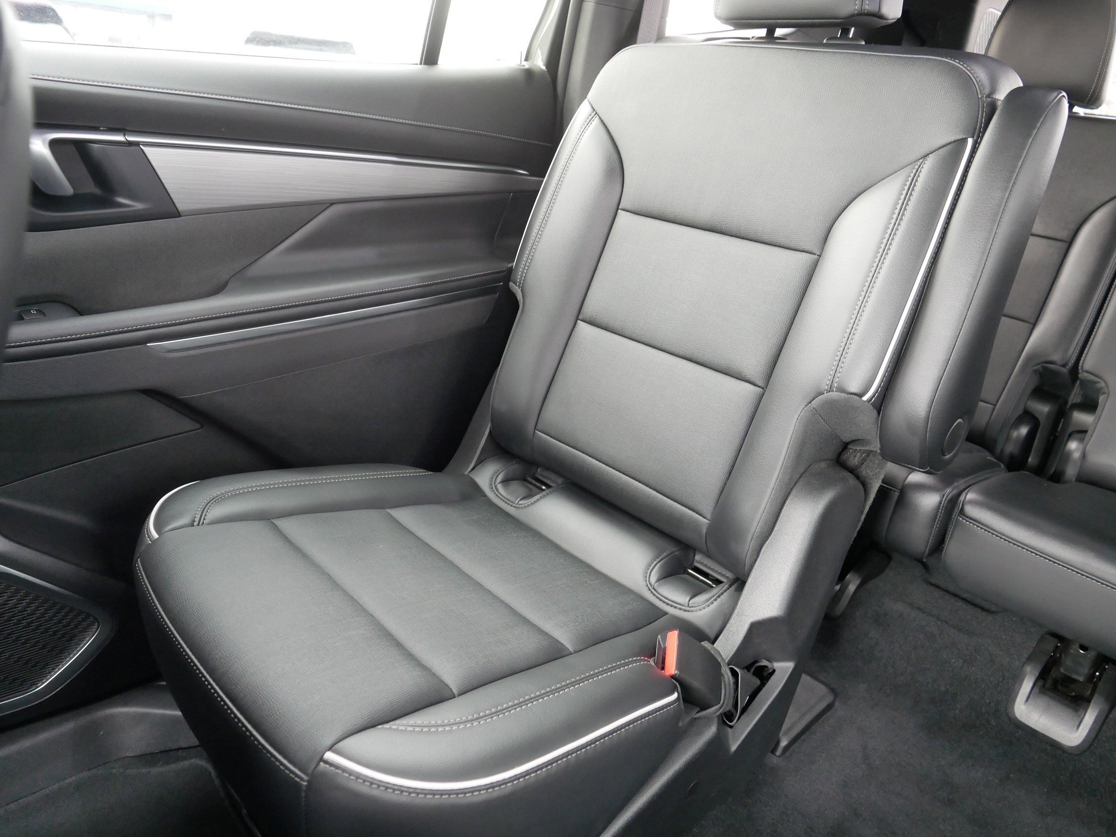 Certified 2025 Buick Enclave Preferred image 12