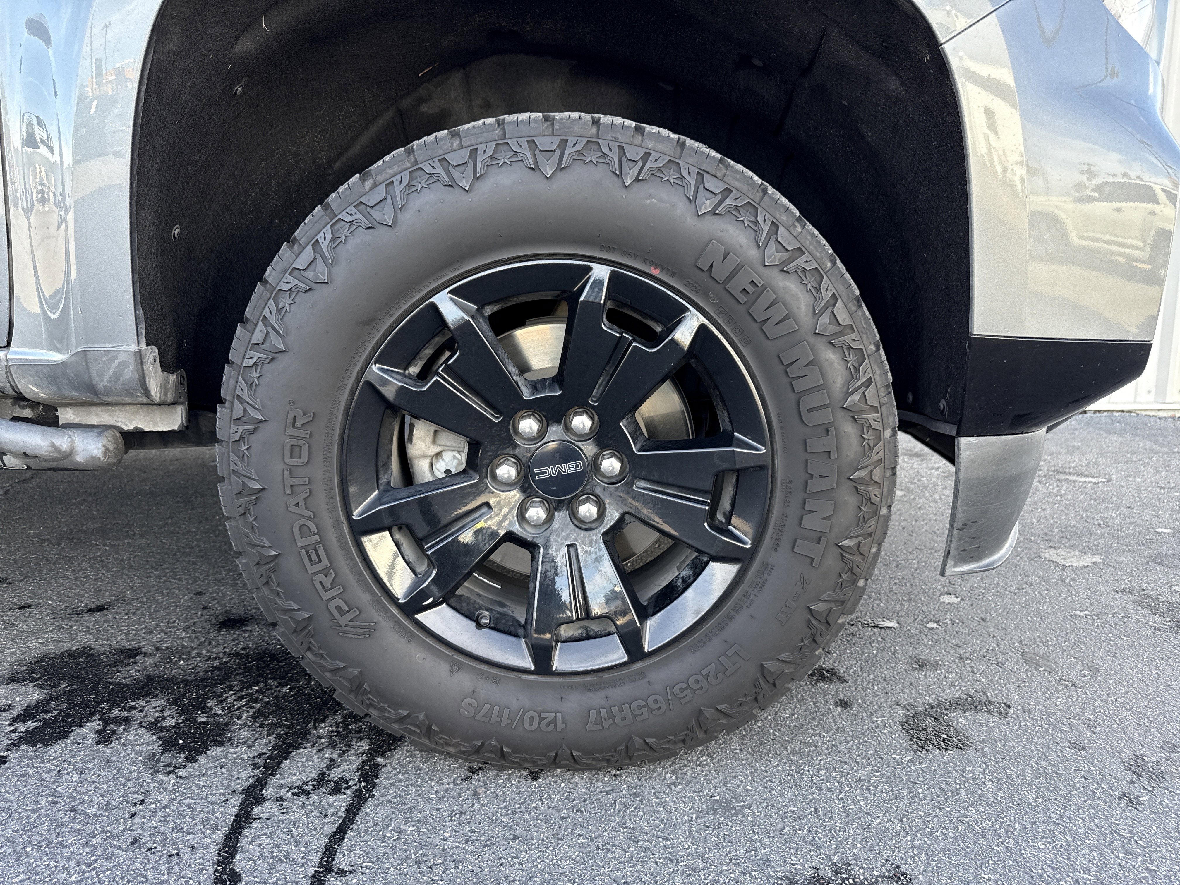 Used 2022 GMC Canyon AT4 image 30