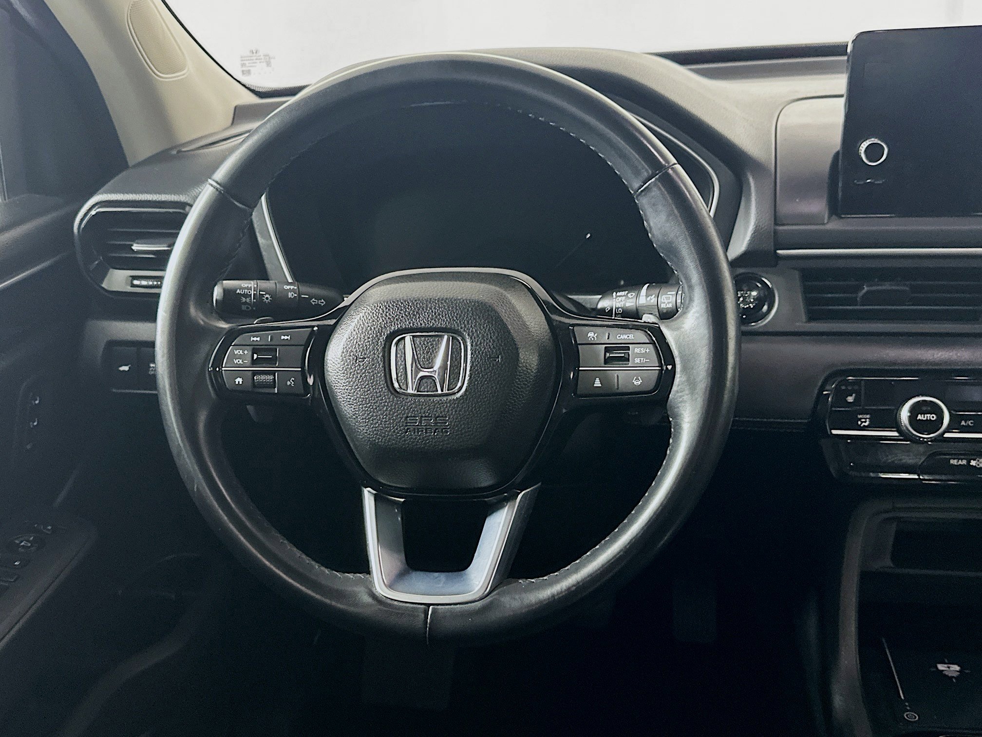 Used 2025 Honda Pilot EX-L image 18