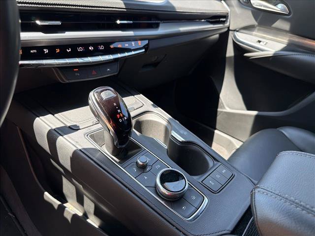 Used 2025 Cadillac XT4 Premium Luxury FWD image 21
