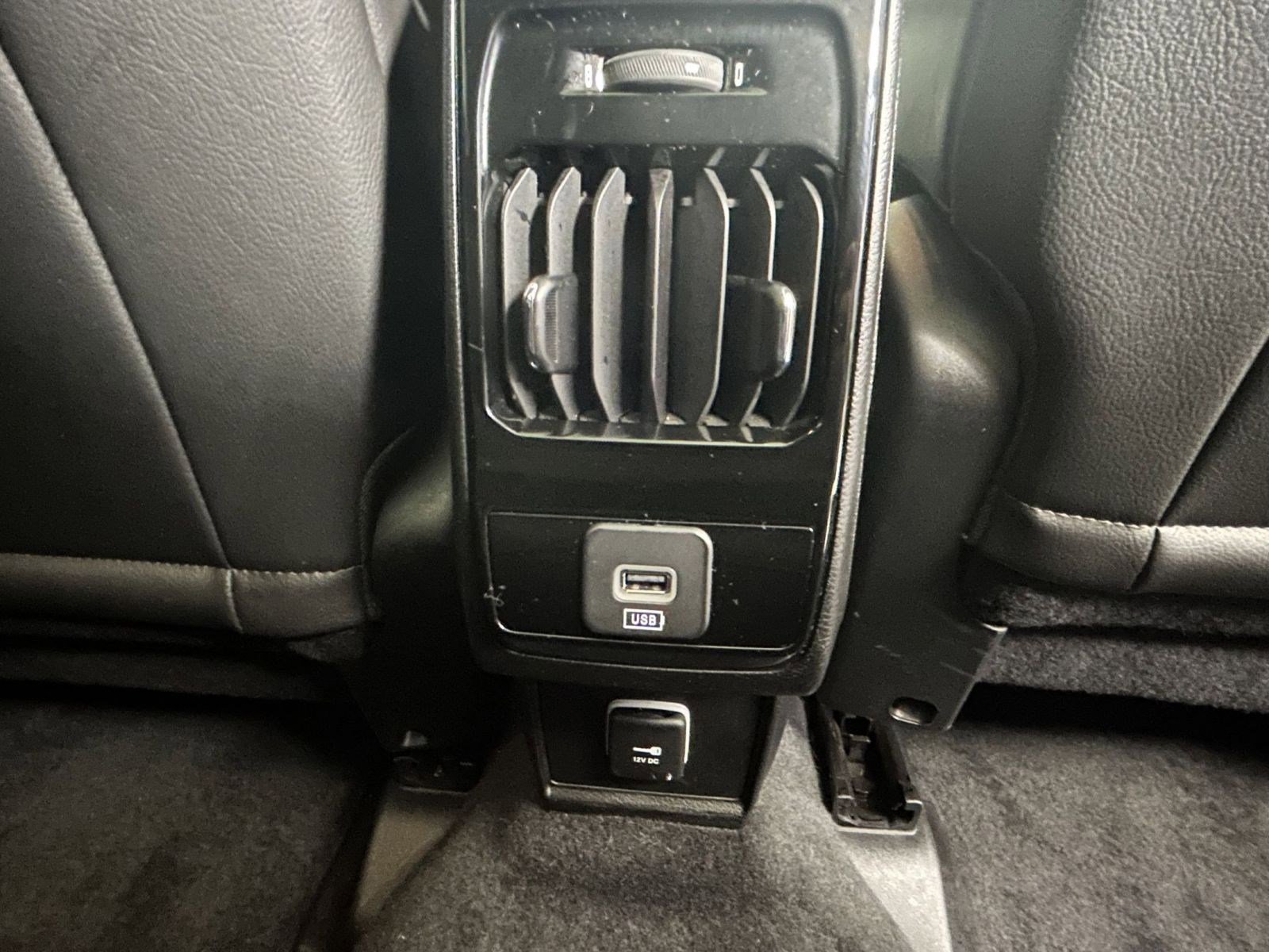 Used 2023 Jeep Compass Limited w/ Sun and Sound Group image 13