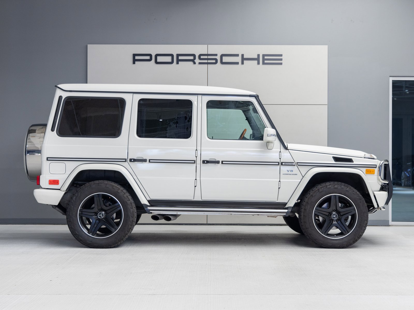 Used 2011 Mercedes-Benz G 55 AMG 4MATIC image 8