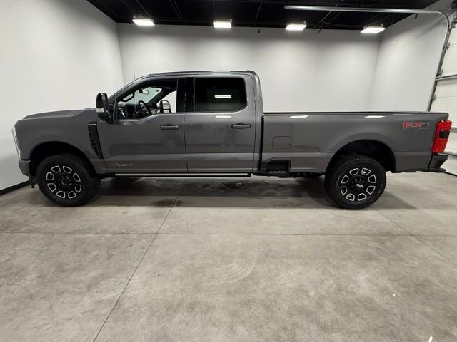 New 2025 Ford F350 Platinum w/ FX4 Off-Road Package image 6