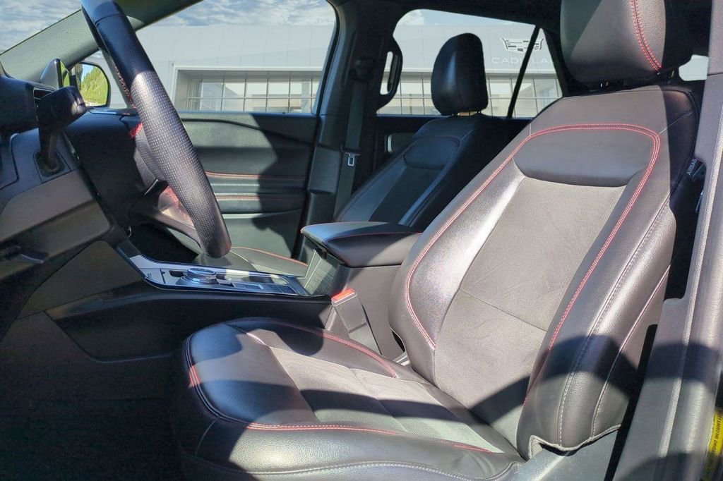 Used 2022 Ford Explorer ST-Line image 14