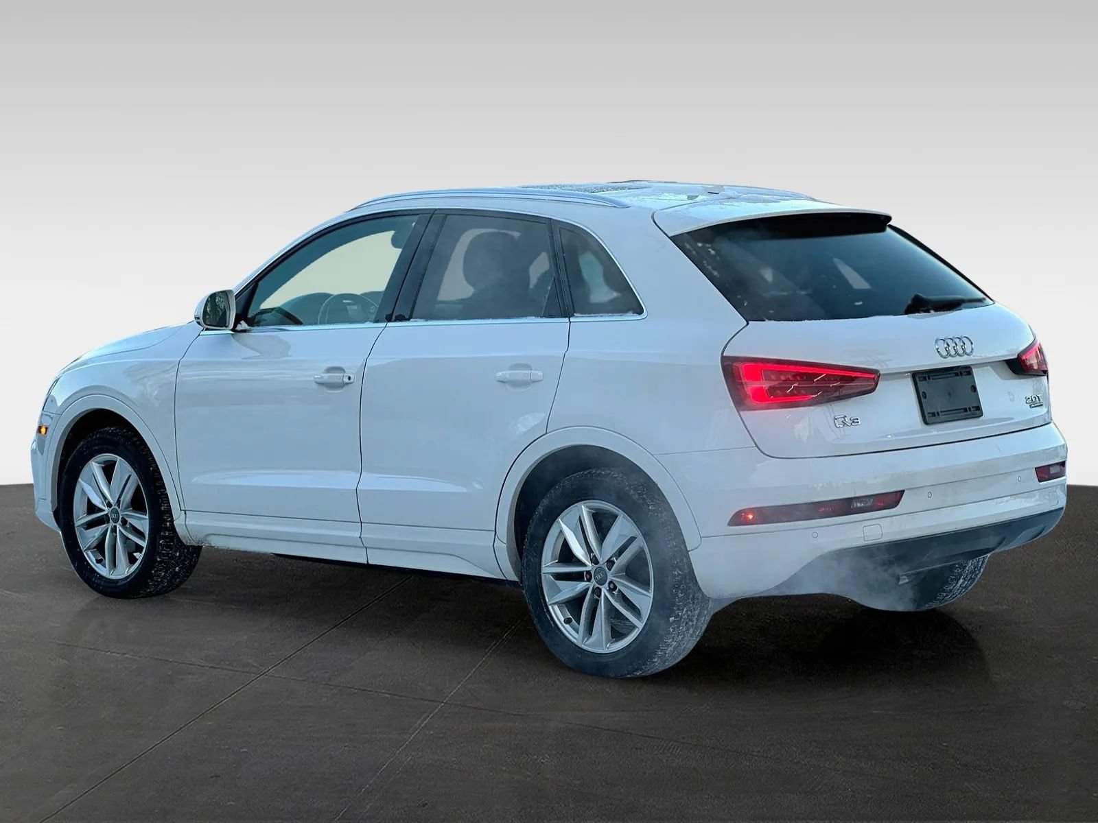 Used 2016 Audi Q3 2.0T Premium Plus w/ Technology Package AWD/4WD image 5