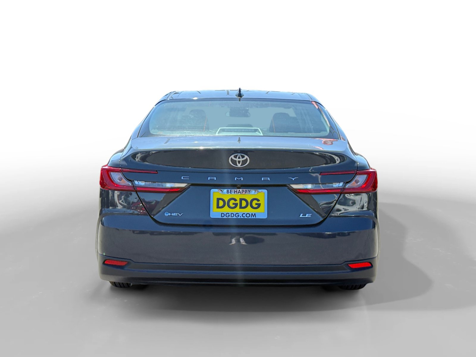 Used 2025 Toyota Camry LE FWD image 4