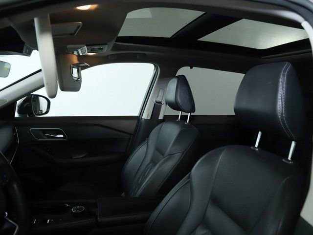 Used 2022 Nissan Rogue Platinum w/ Head-Up Display Package image 21