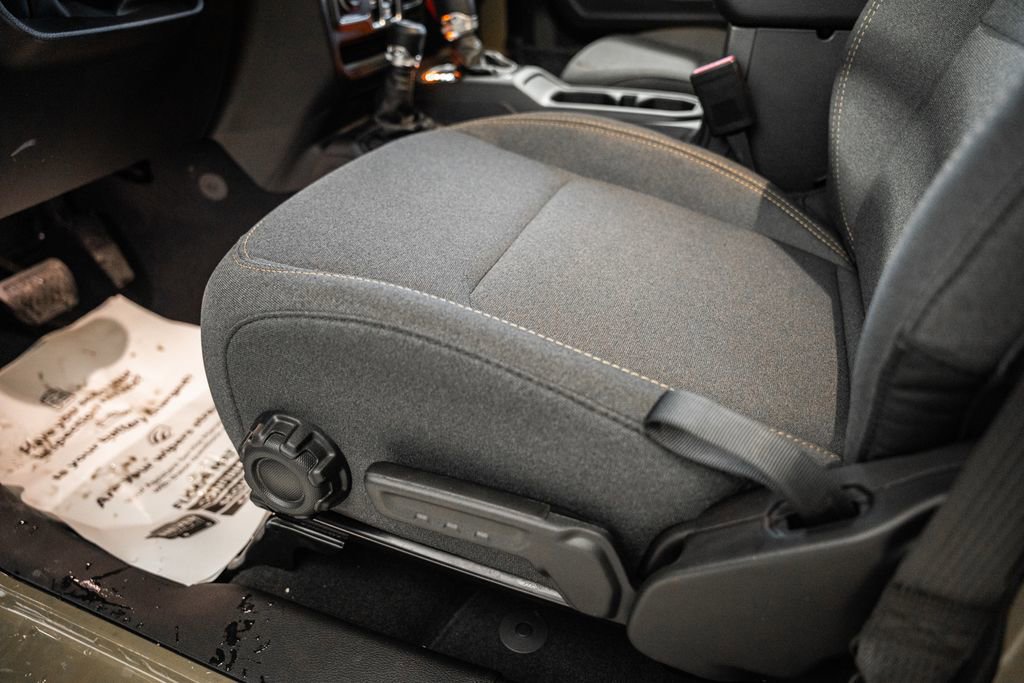 New 2026 Jeep Gladiator Sport image 36