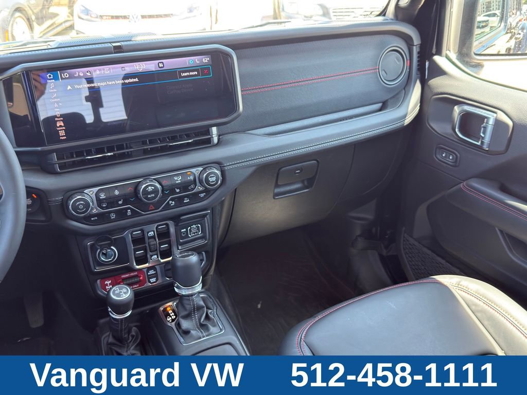 Used 2025 Jeep Gladiator Rubicon AWD/4WD image 28