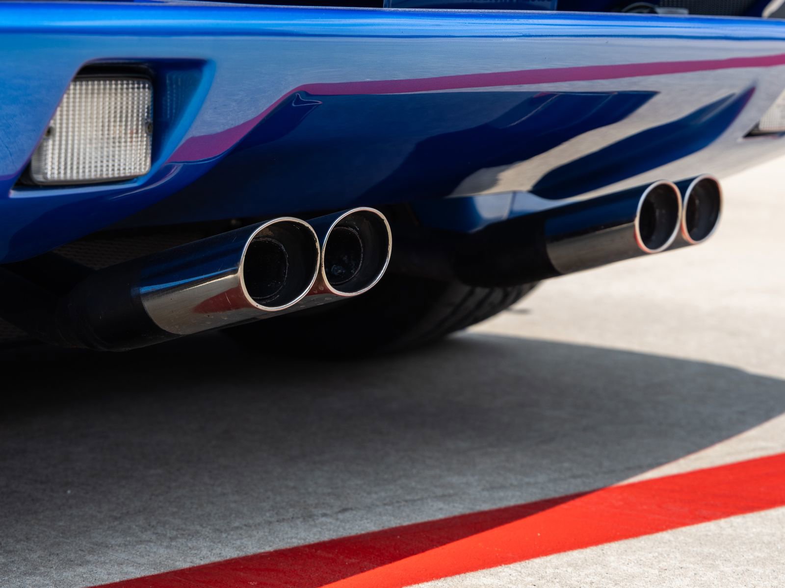 Used 1998 Lamborghini Diablo SV RWD image 21